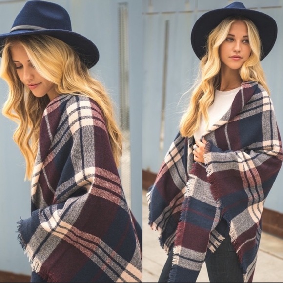 🎉Host pick🎉 Wrap plaid scarf - Picture 2 of 3